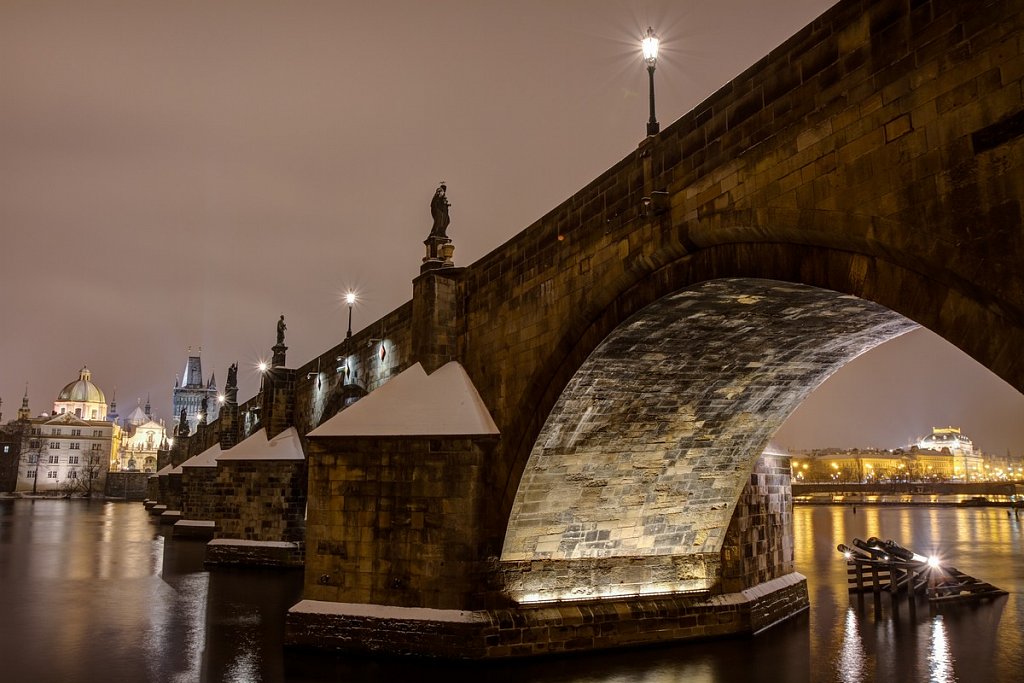 Karlův most, Národní divadlo, zimní noční Praha - IMG-6803.jpg