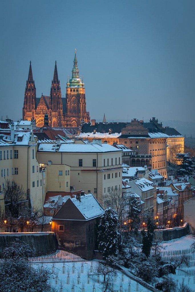 Chrám svatého Víta, Hradčany, zimní noční Praha - IMG-7297.jpg